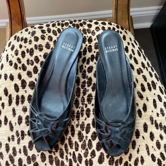 Stuart Weitzman slides - Picture 1 of 3